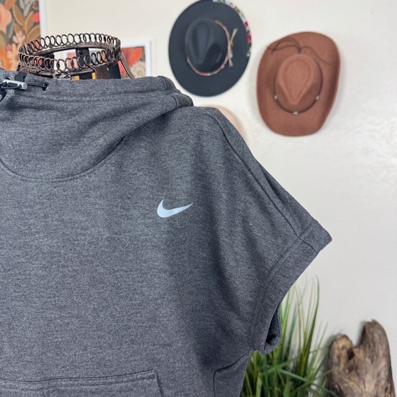Nike Tops - Nike Dark Gray Short Sleeve Hoodie
